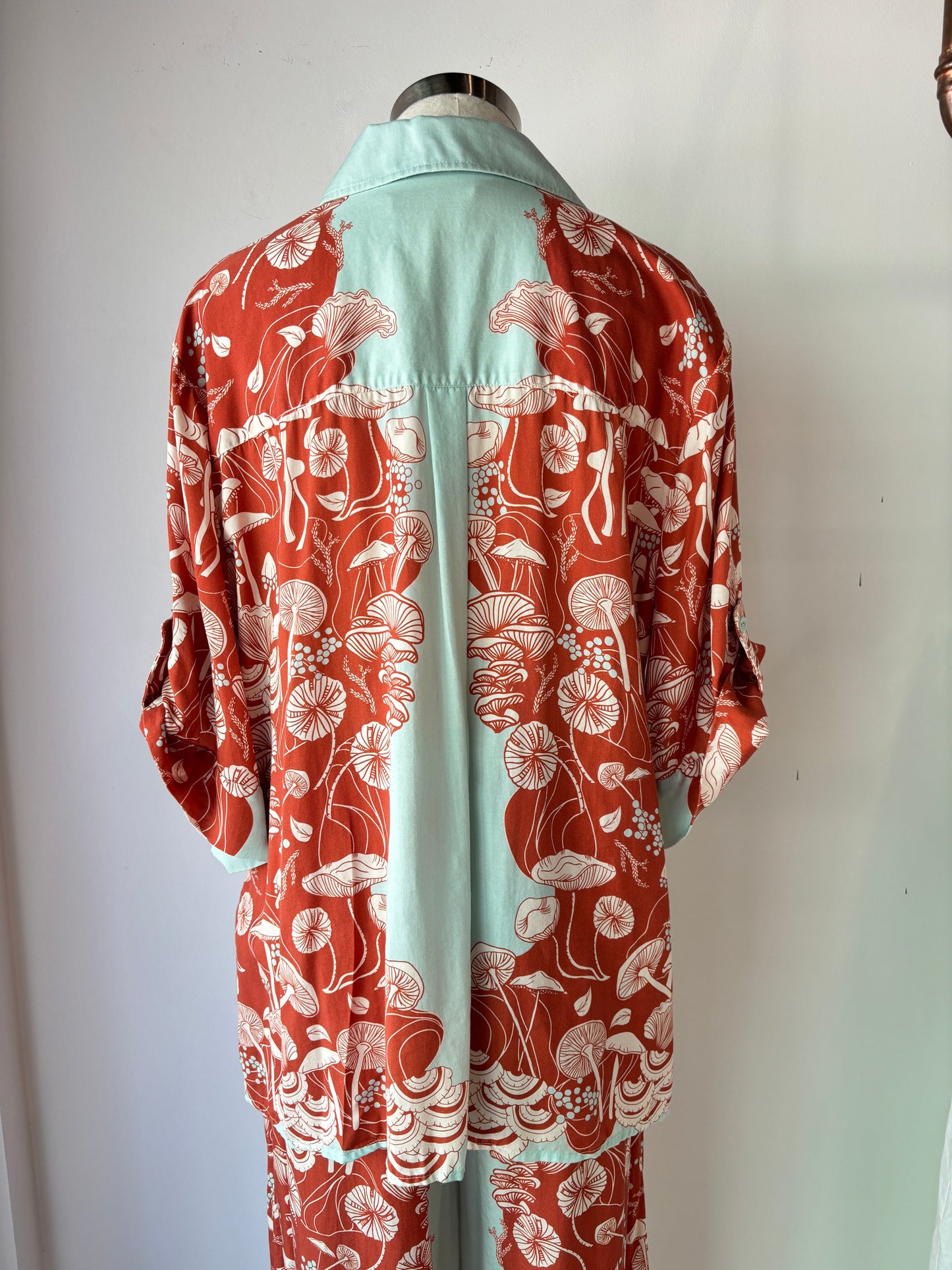 Sunset Lover 'Mushroom Utility' shirt ~ size 12